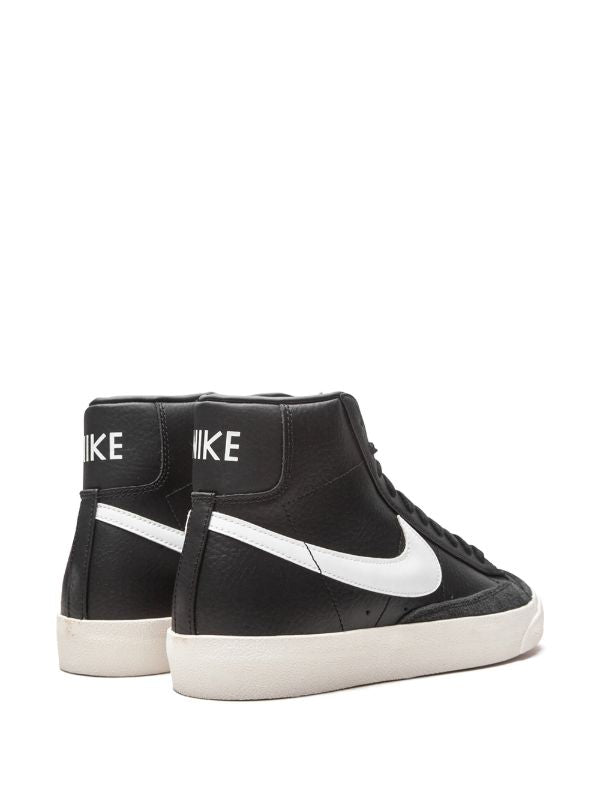 Nike blazer black