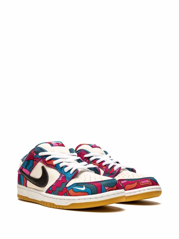 Nike
x Parra Dunk Low SB "Abstract Art" sneakers