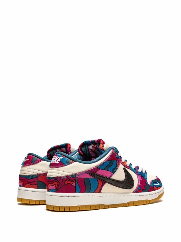 Nike
x Parra Dunk Low SB "Abstract Art" sneakers