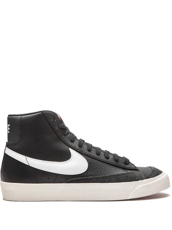 Nike blazer black