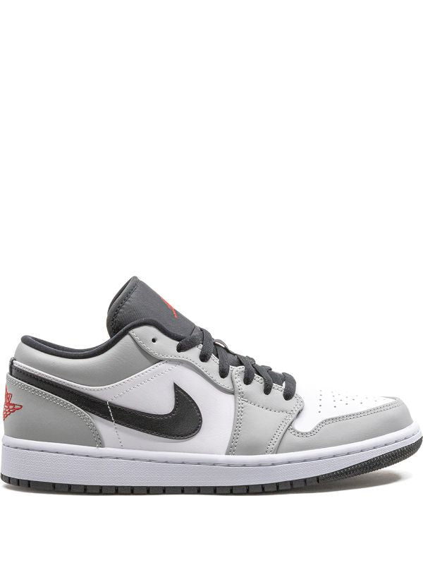 Jordan
Air Jordan 1 Low "Smoke Grey" sneakers