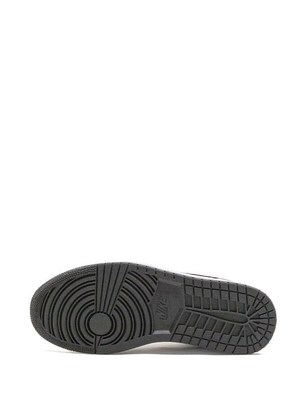 Jordan
Air Jordan 1 Low "Smoke Grey" sneakers