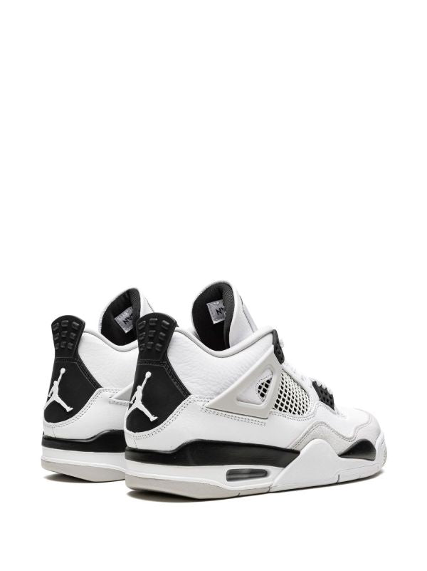 Air Jordan 4 Retro ‘Military Black’